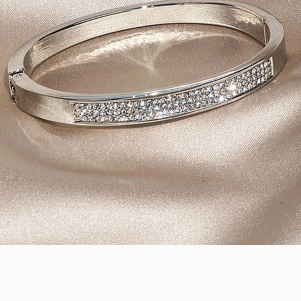 2X$60 18K White Gold Plate Sparkling Bracelet with Timeless Design (Bundle)